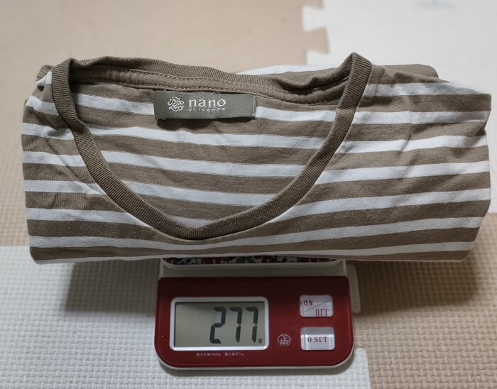 Tシャツの重さを計測